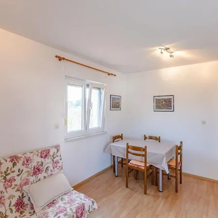 Appartement Maya *
